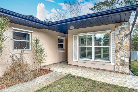 Townhouse in Ormond Beach, Florida 3 bedrooms, 154.59 sq.m. № 1650998 - photo 9