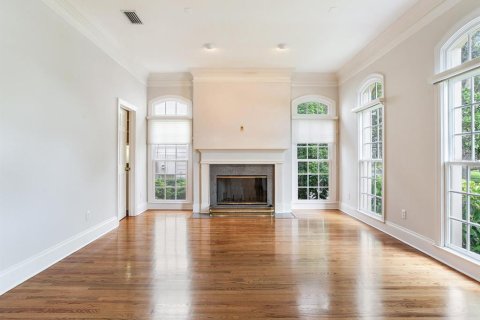 House in Tampa, Florida 4 bedrooms, 329.06 sq.m. № 1591684 - photo 12