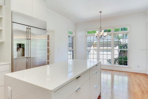 House in Tampa, Florida 4 bedrooms, 329.06 sq.m. № 1591684 - photo 30