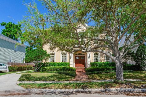 House in Tampa, Florida 4 bedrooms, 329.06 sq.m. № 1591684 - photo 3