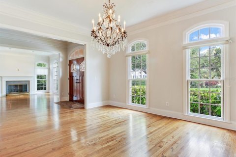 House in Tampa, Florida 4 bedrooms, 329.06 sq.m. № 1591684 - photo 17