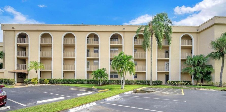 Condo in Margate, Florida, 2 bedrooms  № 2182455