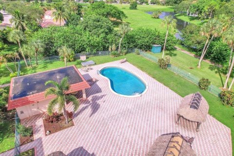 Condo in Margate, Florida, 2 bedrooms  № 2182455 - photo 5