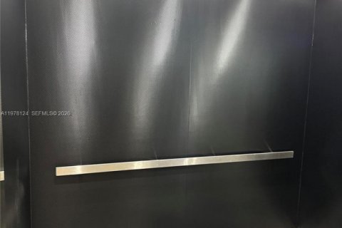 Copropriété à vendre à Miami Beach, Floride: 3 chambres, 205.31 m2 № 2042052 - photo 24