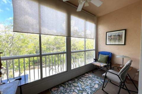 Condo in Tamarac, Florida, 2 bedrooms № 2046381 - photo 23