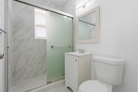 House in Miami Beach, Florida 2 bedrooms, 86.96 sq.m. № 1965030 - photo 4