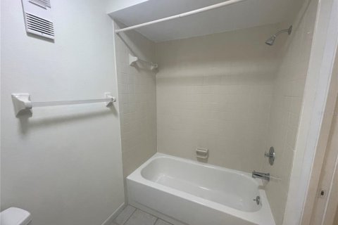 Copropriété à vendre à Largo, Floride: 3 chambres, 141.21 m2 № 1566936 - photo 28