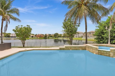 Casa en venta en Miramar, Florida, 5 dormitorios, 325.25 m2 № 2257942 - foto 18