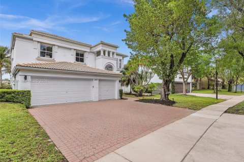 Casa en venta en Miramar, Florida, 5 dormitorios, 325.25 m2 № 2257942 - foto 2