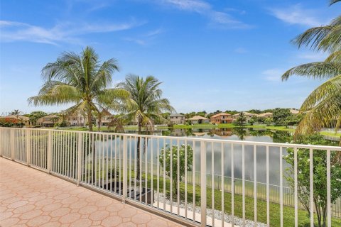 Casa en venta en Miramar, Florida, 5 dormitorios, 325.25 m2 № 2257942 - foto 25