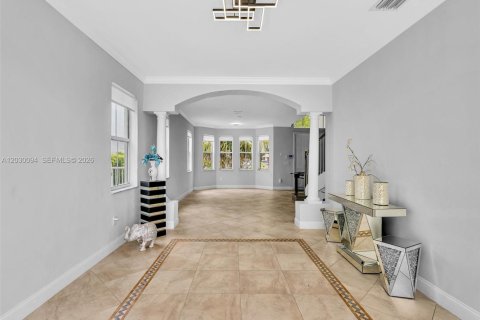 Casa en venta en Miramar, Florida, 5 dormitorios, 325.25 m2 № 2257942 - foto 14