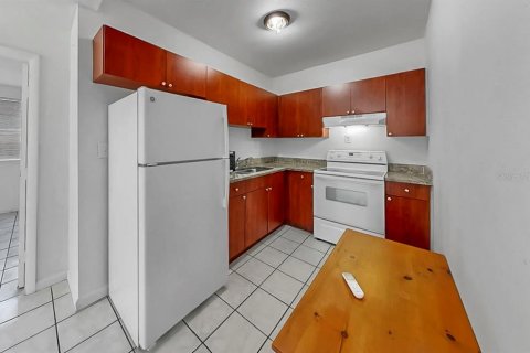 Villa ou maison à vendre à Tampa, Floride: 5 chambres, 194.54 m2 № 2139583 - photo 26