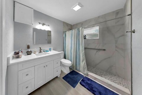 Villa ou maison à vendre à Tampa, Floride: 5 chambres, 194.54 m2 № 2139583 - photo 14