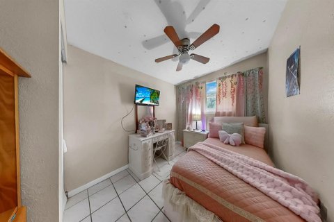 Villa ou maison à vendre à Tampa, Floride: 5 chambres, 194.54 m2 № 2139583 - photo 23