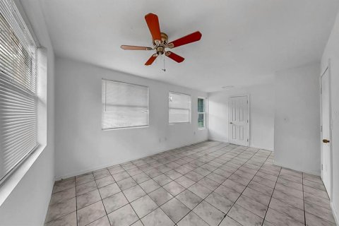 Villa ou maison à vendre à Tampa, Floride: 5 chambres, 194.54 m2 № 2139583 - photo 27