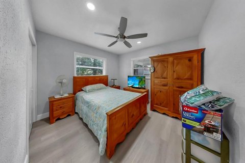 Villa ou maison à vendre à Tampa, Floride: 5 chambres, 194.54 m2 № 2139583 - photo 16