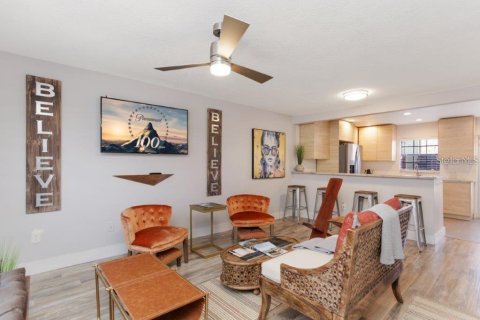 Townhouse in Winter Park, Florida 2 bedrooms, 95.78 sq.m. № 1630111 - photo 3