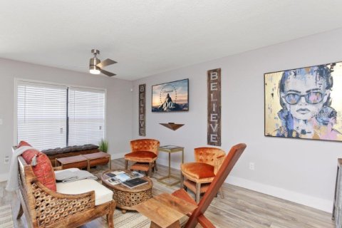 Townhouse in Winter Park, Florida 2 bedrooms, 95.78 sq.m. № 1630111 - photo 7