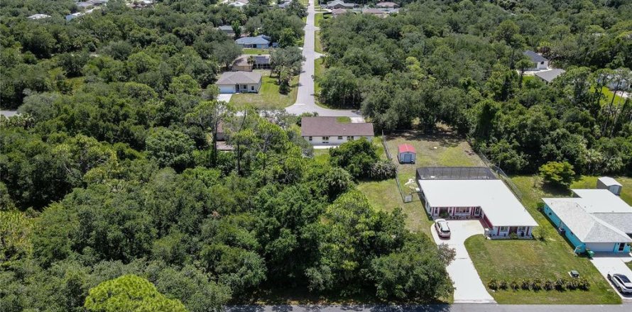 Land in Port Charlotte, Florida № 2160450
