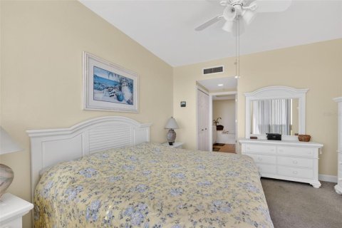Condo in Punta Gorda, Florida, 2 bedrooms  № 2199820 - photo 4