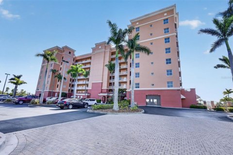 Condo in Punta Gorda, Florida, 2 bedrooms  № 2199820 - photo 29