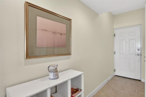 Condo in Punta Gorda, Florida, 2 bedrooms  № 2199820 - photo 11