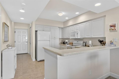 Condo in Punta Gorda, Florida, 2 bedrooms  № 2199820 - photo 14