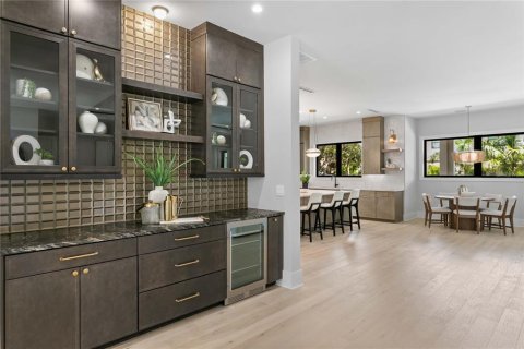 Купить виллу или дом в Тампа, Флорида 12 комнат, 528.89м2, № 2204104 - фото 20