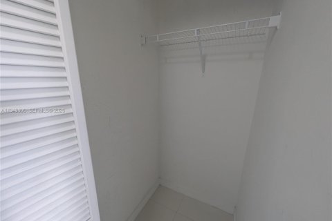 Купить кондоминиум в Дорал, Флорида 2 спальни, 104.98м2, № 2005554 - фото 27