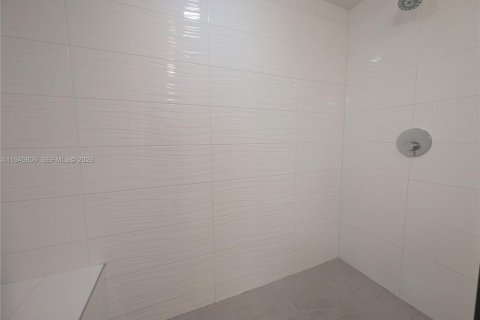 Купить кондоминиум в Дорал, Флорида 2 спальни, 104.98м2, № 2005554 - фото 22