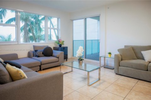 Condominio en venta en Aventura, Florida, 2 dormitorios, 116.78 m2 № 1710177 - foto 3