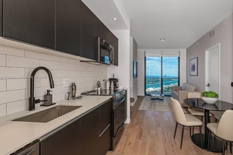 Copropriété à louer à Miami, Floride: 2 chambres, 75.99 m2 № 1864991 - photo 15