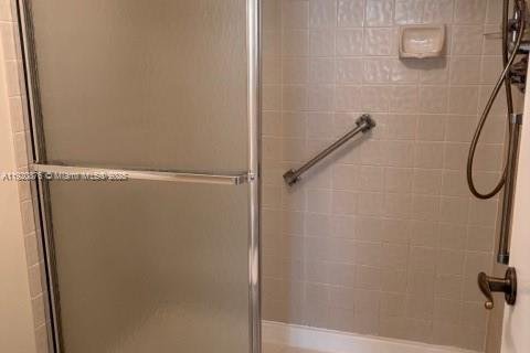 Condo in Sunrise, Florida, 2 bedrooms № 2018460 - photo 12
