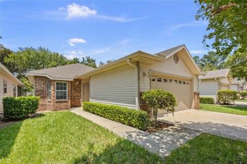 Casa en venta en Gainesville, Florida, 2 dormitorios, 112.13 m2 № 1906428 - foto 1
