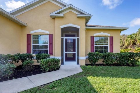 House in North Port, Florida 4 bedrooms, 225.47 sq.m. № 1866740 - photo 24