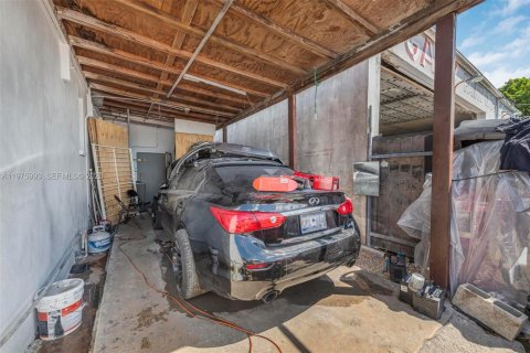 Купить коммерческую недвижимость в Майами, Флорида № 2051403 - фото 20