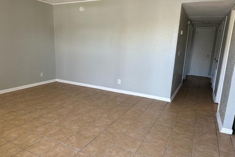 Condo in Jacksonville, Florida, 3 bedrooms № 2083378 - photo 9