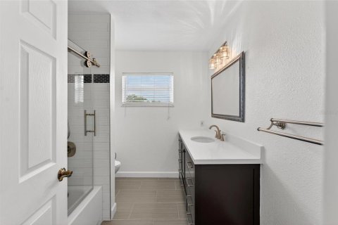 Casa en venta en Sun City Center, Florida, 2 dormitorios, 205.87 m2 № 2100627 - foto 24