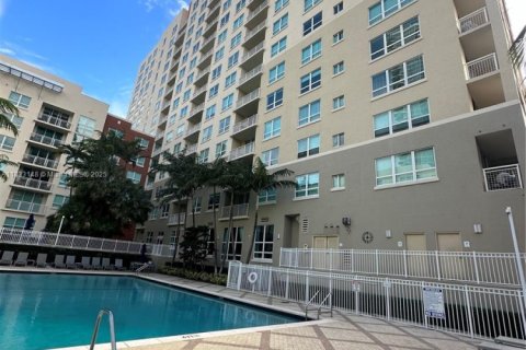 Condo in Miami, Florida, 2 bedrooms  № 1819828 - photo 30