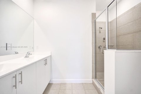 Adosado en venta en Pembroke Pines, Florida, 4 dormitorios, 175.4 m2 № 1841042 - foto 21