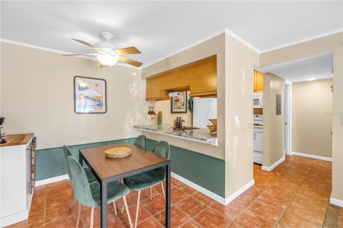Copropriété à vendre à Sarasota, Floride: 1 chambre, 66.33 m2 № 2116714 - photo 11
