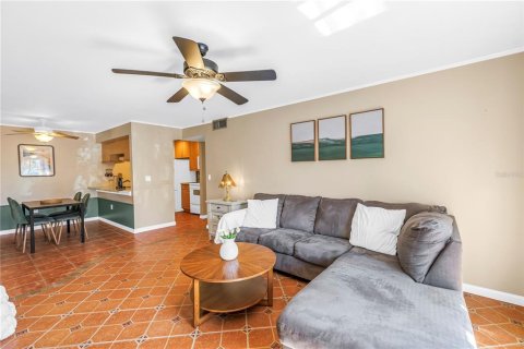 Copropriété à vendre à Sarasota, Floride: 1 chambre, 66.33 m2 № 2116714 - photo 5