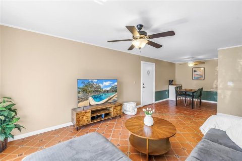 Copropriété à vendre à Sarasota, Floride: 1 chambre, 66.33 m2 № 2116714 - photo 6