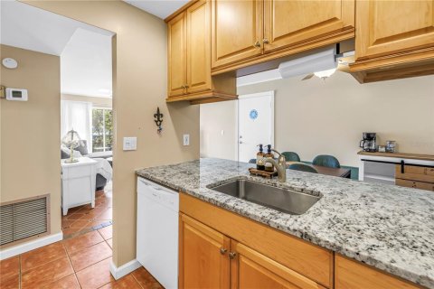Copropriété à vendre à Sarasota, Floride: 1 chambre, 66.33 m2 № 2116714 - photo 14