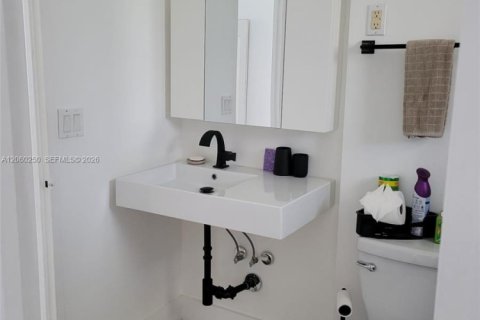 Condominio en alquiler en Sunny Isles Beach, Florida, 1 dormitorio, 59.36 m2 № 2270877 - foto 14