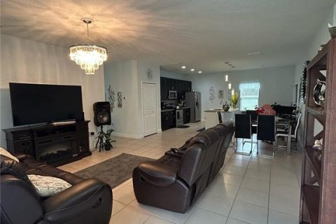 Casa en venta en Kissimmee, Florida, 3 dormitorios, 133.59 m2 № 1838427 - foto 3