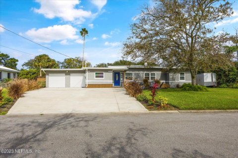 House in Saint Augustine, Florida 3 bedrooms, 192.77 sq.m. № 824667 - photo 1