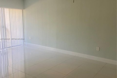 Copropriété à louer à Plantation, Floride: 1 chambre, 70.98 m2 № 2021842 - photo 13