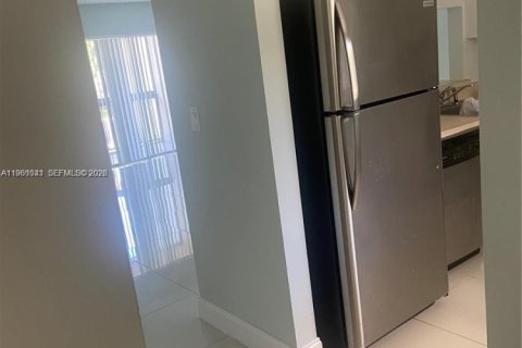 Copropriété à louer à Plantation, Floride: 1 chambre, 70.98 m2 № 2021842 - photo 6