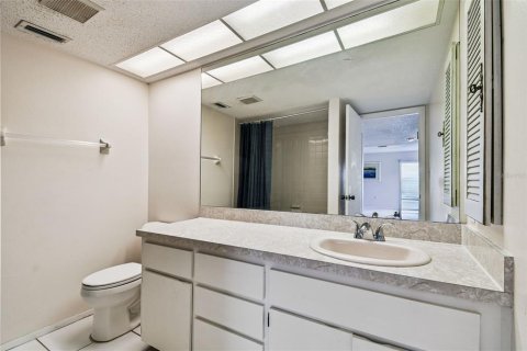 Copropriété à vendre à Holiday, Floride: 2 chambres, 142.51 m2 № 1916033 - photo 15